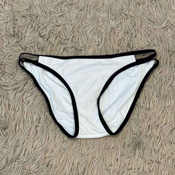 Xhilaration swim bottoms size XL - Picture 1 of 3